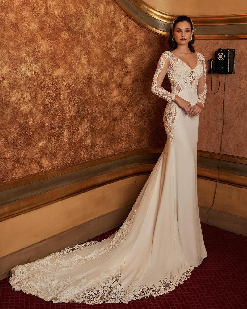 122124 fitted sexy wedding dress with sleeves and backless design3